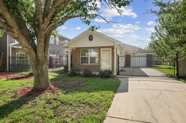 1602 Orlando Street, Friendswood, TX 77546