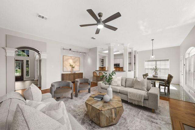1602 Orlando Street, Friendswood, TX 77546
