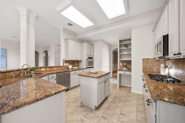 1602 Orlando Street, Friendswood, TX 77546