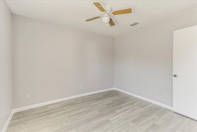 6701 Meadowbreeze Pkwy, Corpus Christi, TX 78414