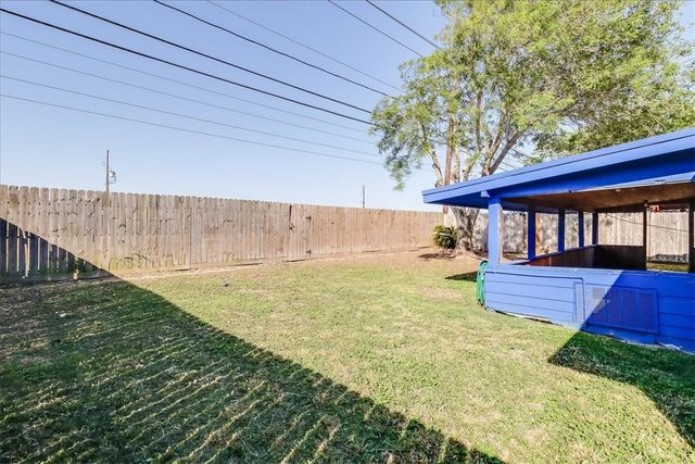 6701 Meadowbreeze Pkwy, Corpus Christi, TX 78414