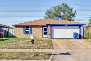 6701 Meadowbreeze Pkwy, Corpus Christi, TX 78414