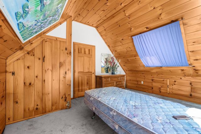 81 Lakeview Blvd, Plymouth, MA 02360