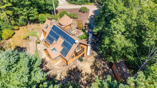 81 Lakeview Blvd, Plymouth, MA 02360