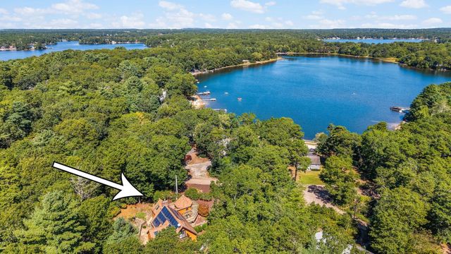 81 Lakeview Blvd, Plymouth, MA 02360