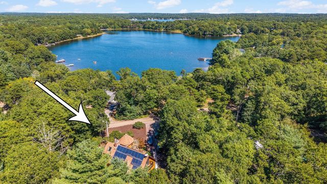 81 Lakeview Blvd, Plymouth, MA 02360