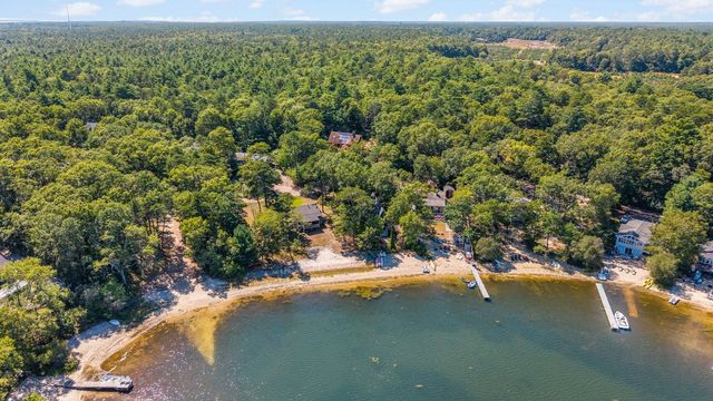 81 Lakeview Blvd, Plymouth, MA 02360