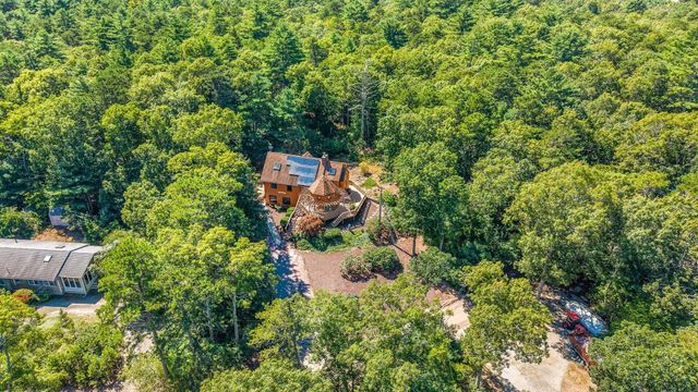 81 Lakeview Blvd, Plymouth, MA 02360