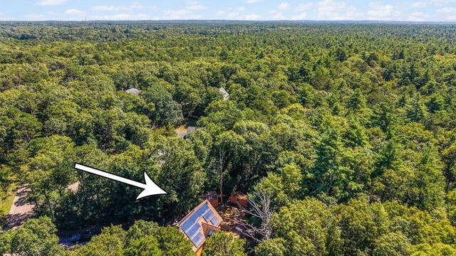 81 Lakeview Blvd, Plymouth, MA 02360