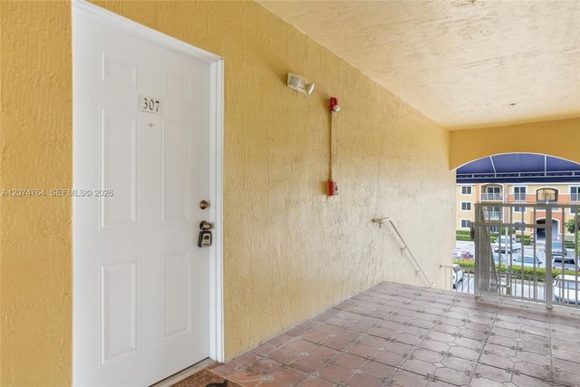 21000 SW 87th Avenue 307, Cutler Bay, FL 33189