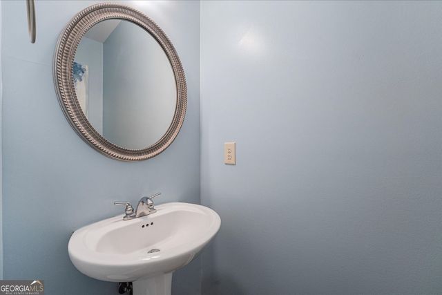 62 Seabiscuit Court, Newnan, GA 30263