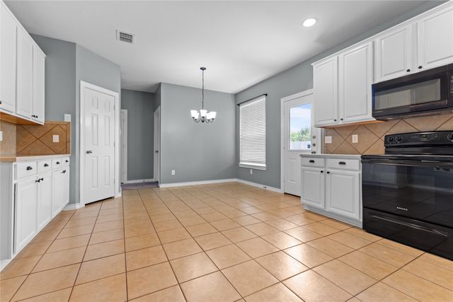 1525 Willow Lane, Cedar Hill, TX 75104