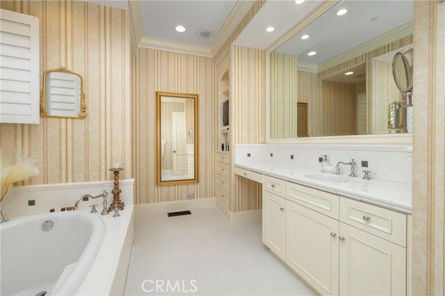 4 Clearview, Newport Coast, CA 92657