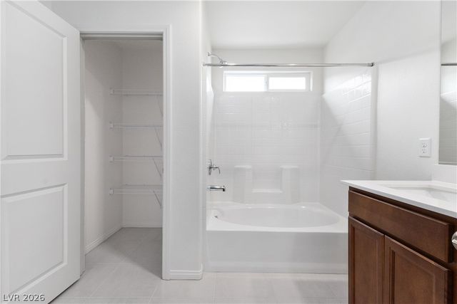 10034 Sir Atlas Court, Las Vegas, NV 89148