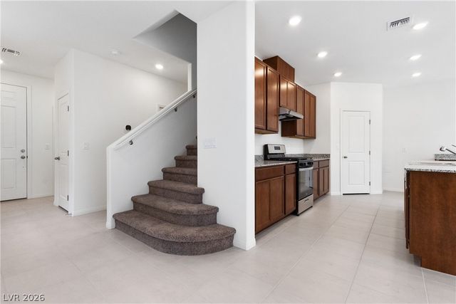 10034 Sir Atlas Court, Las Vegas, NV 89148