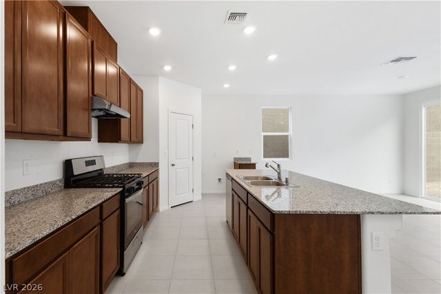 10034 Sir Atlas Court, Las Vegas, NV 89148