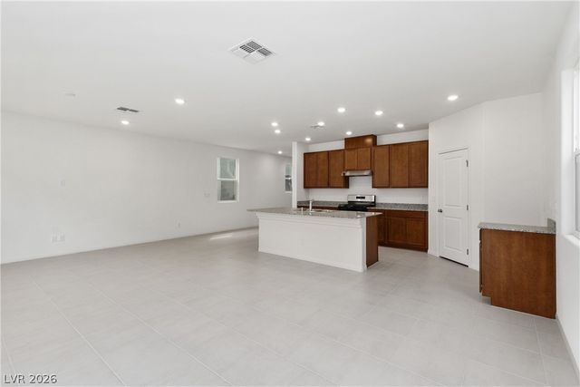 10034 Sir Atlas Court, Las Vegas, NV 89148