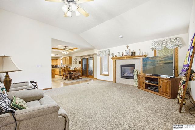 1001 Spruce Street, Springfield, NE 68059