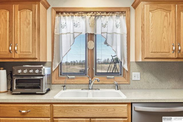 1001 Spruce Street, Springfield, NE 68059
