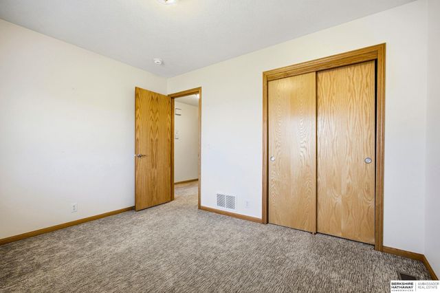 1001 Spruce Street, Springfield, NE 68059
