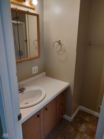 329 Columbia Avenue, Tipton, IN 46072