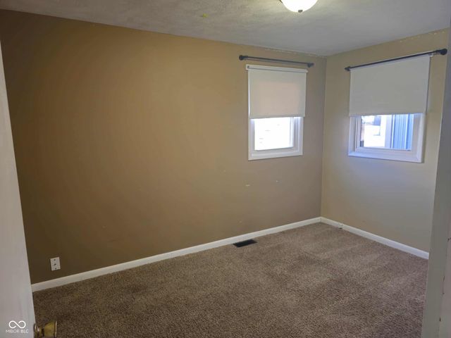 329 Columbia Avenue, Tipton, IN 46072