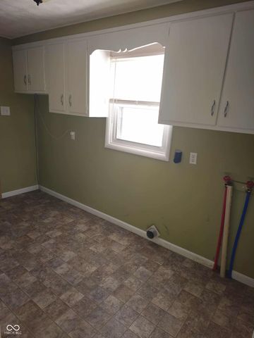 329 Columbia Avenue, Tipton, IN 46072