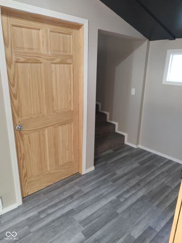 329 Columbia Avenue, Tipton, IN 46072