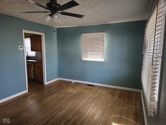 329 Columbia Avenue, Tipton, IN 46072