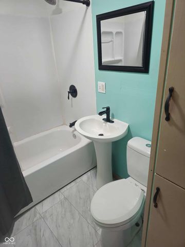 329 Columbia Avenue, Tipton, IN 46072