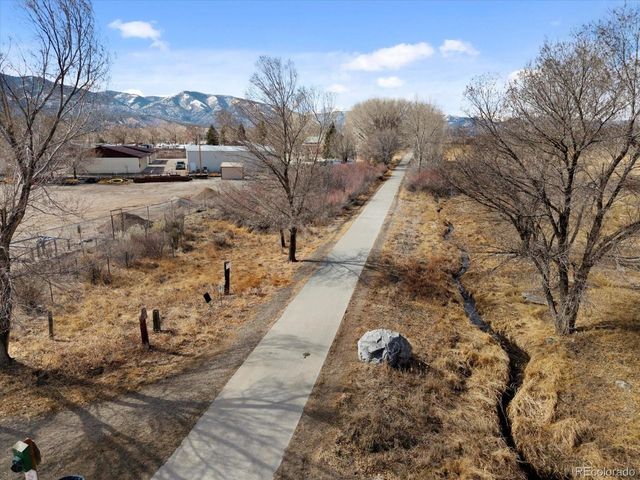 540 W 7th St 1, Salida, CO 81201