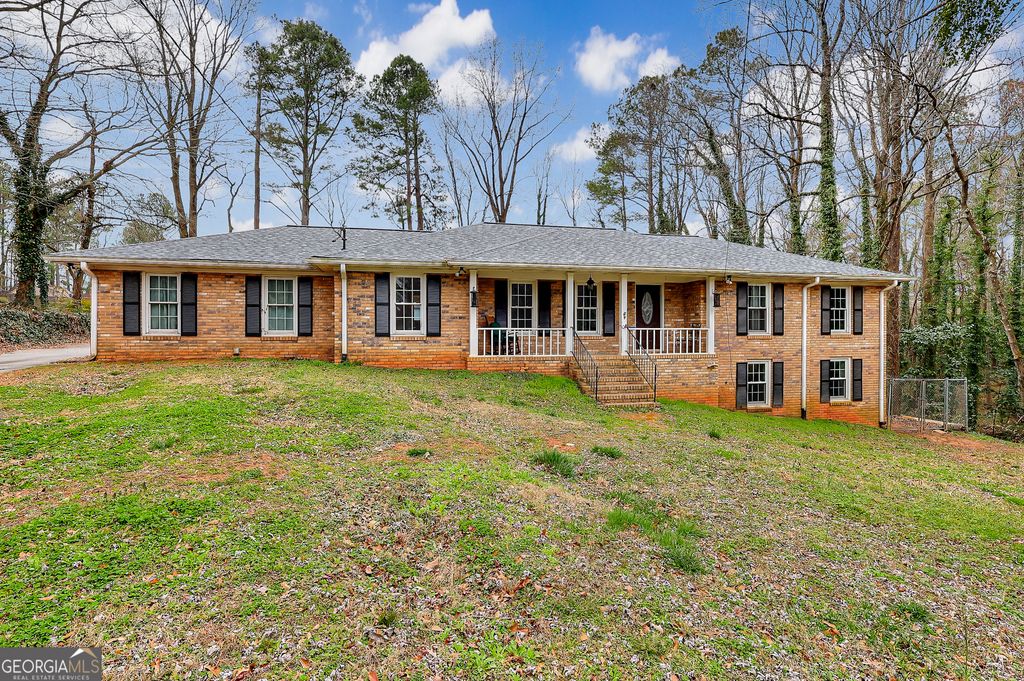 2640 Whitehurst Drive NE, Marietta, GA 30062