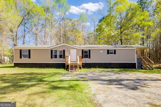 230 Pine Needle Drive, Ellabell, GA 31308