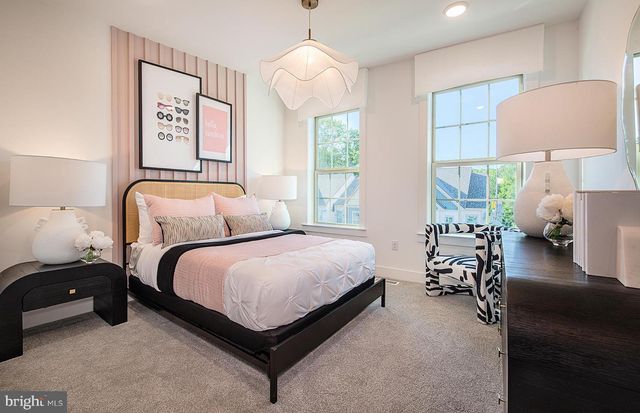 66 CHAUCER CT, Levittown, PA 19057