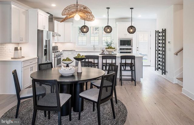 66 CHAUCER CT, Levittown, PA 19057