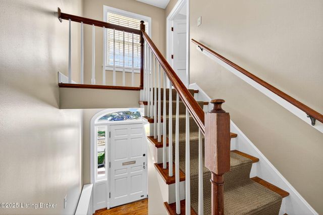 2325 Broadmeade Rd 2, Louisville, KY 40205