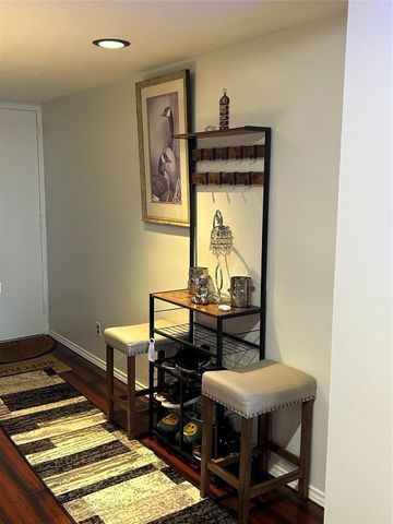 7520 Hornwood Drive 906, Houston, TX 77036