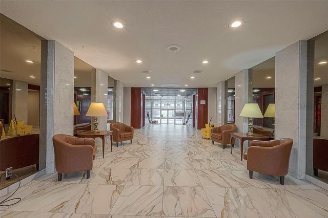 7520 Hornwood Drive 906, Houston, TX 77036