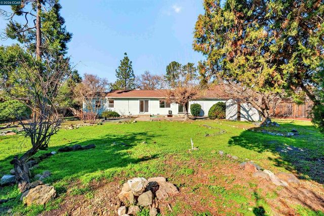 133 Sylvan Rd, Walnut Creek, CA 94596