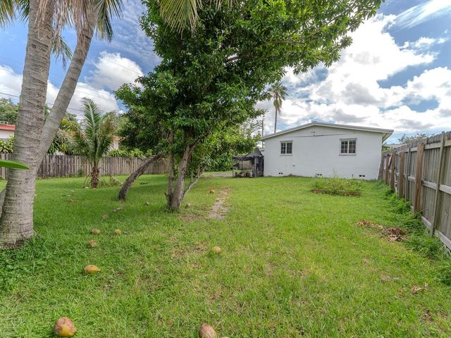 2011 SW 97th Terrace, Miramar, FL 33025