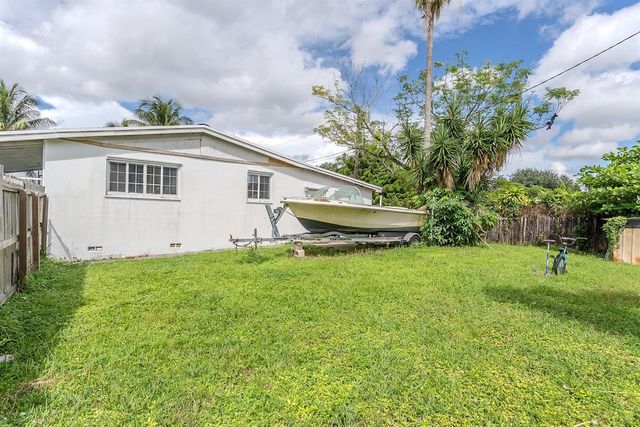 2011 SW 97th Terrace, Miramar, FL 33025
