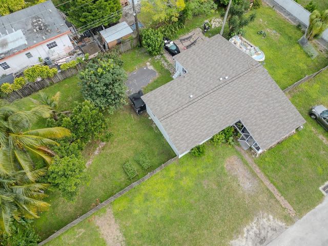2011 SW 97th Terrace, Miramar, FL 33025