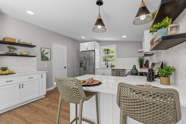 334 Glen Street, Summerville, SC 29483