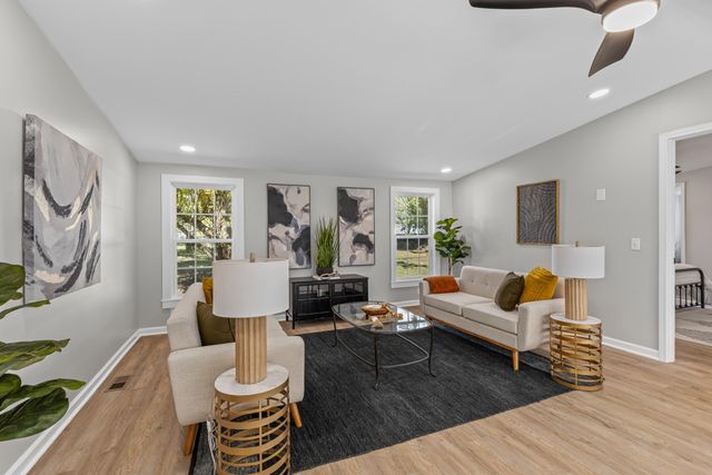 334 Glen Street, Summerville, SC 29483