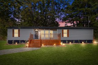 334 Glen Street, Summerville, SC 29483