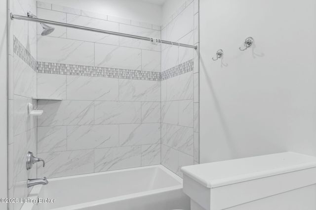 9511 Civic Way, Prospect, KY 40059