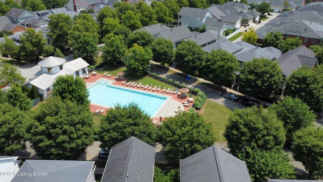 9511 Civic Way, Prospect, KY 40059