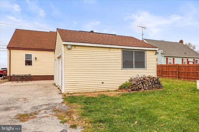 7452 LINCOLN HWY, Abbottstown, PA 17301