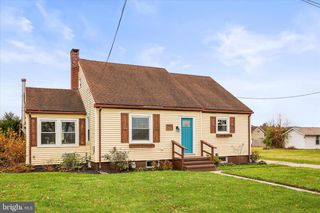 7452 LINCOLN HWY, Abbottstown, PA 17301