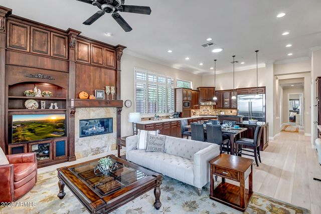 2240 W LEGENDS Way, Anthem, AZ 85086